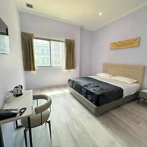 Deluxe Zimmer mit Kingsize-Bett